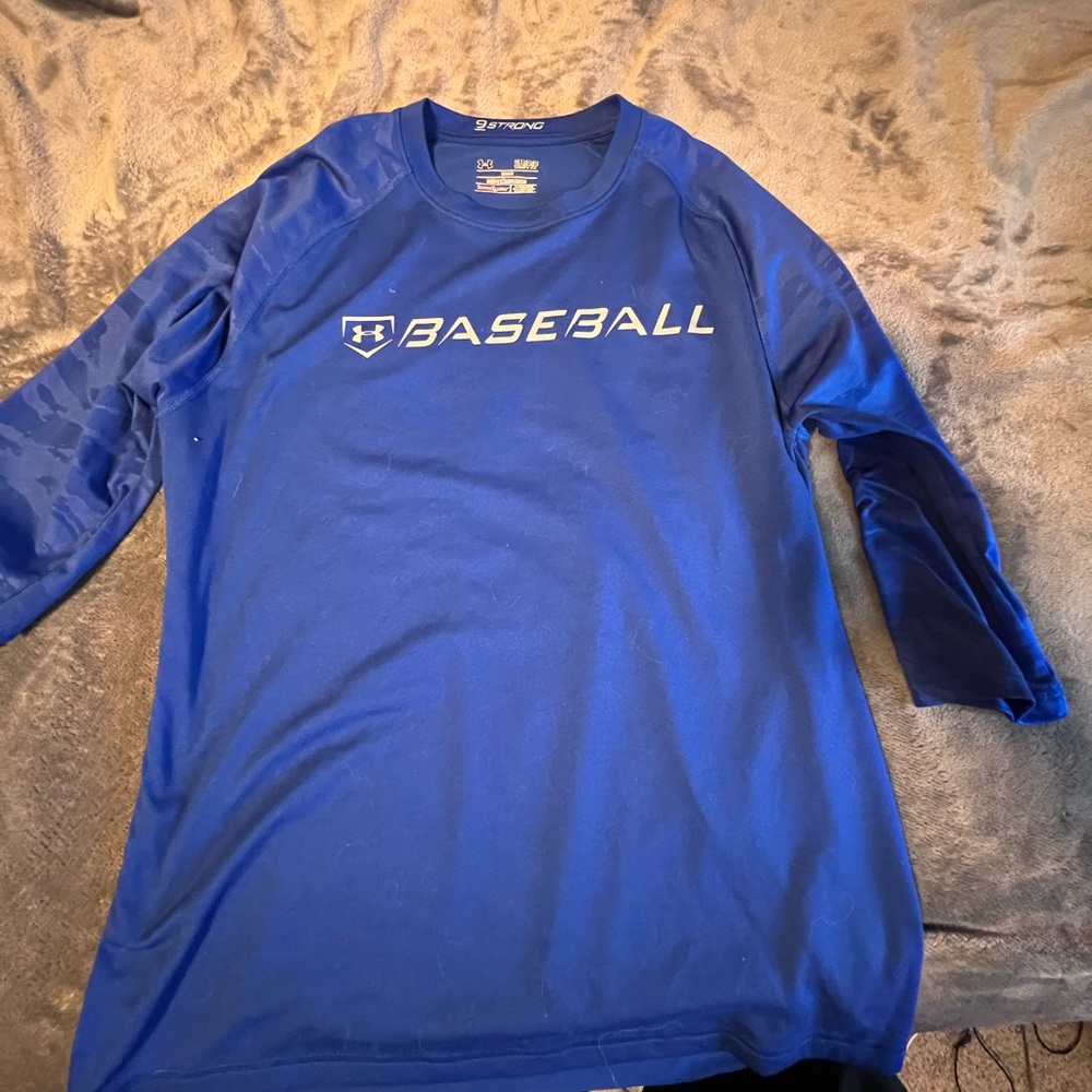 Under armor 3 quarter sleeve